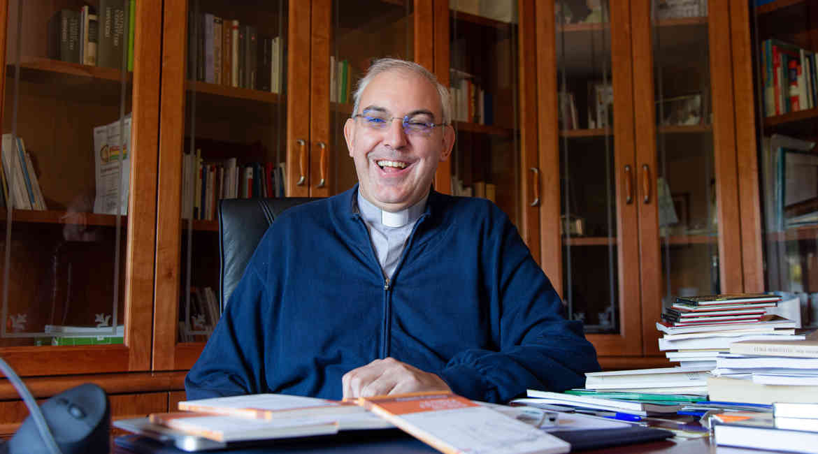 Don Gianni Carozza Bcc Abruzzi E Molise